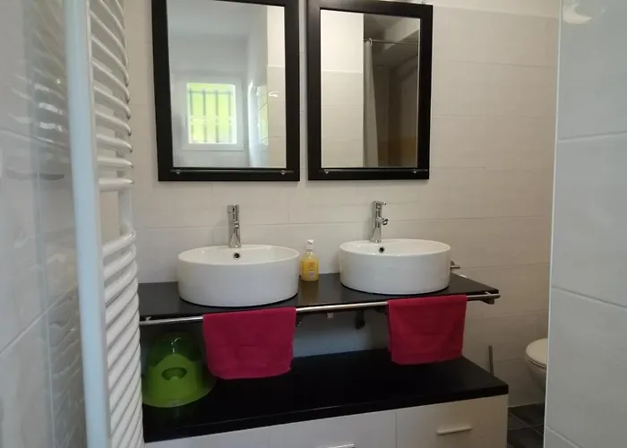 Independant 40m² Avec Jardin Prive * Hauteville-Lompnes